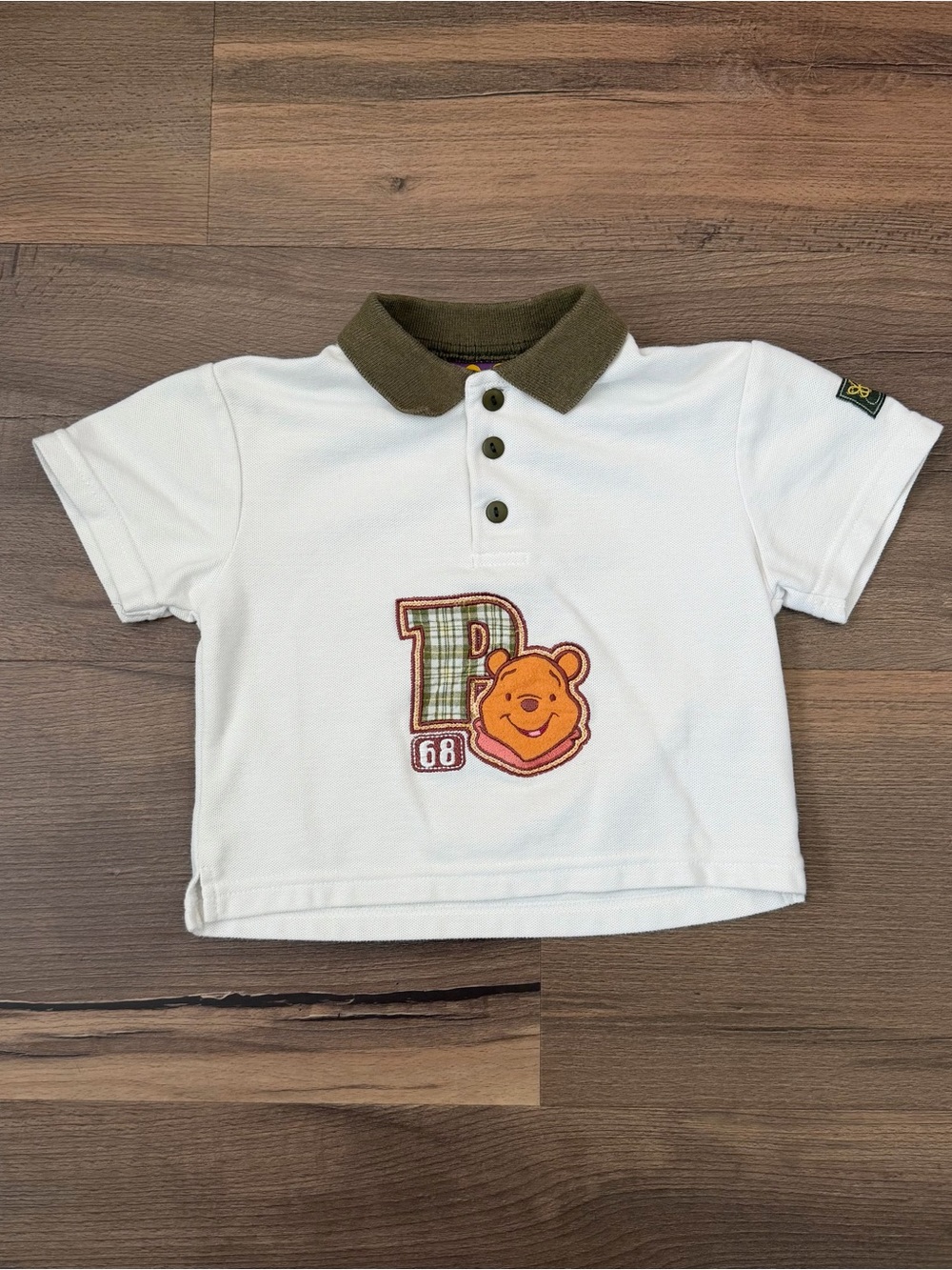 Vintage Y2K Disney Winnie the Pooh Olive Green & White Polo Tee Size 18 Months